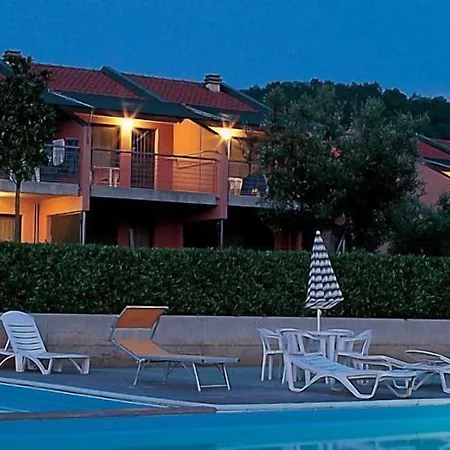 Le Tre Isole 3* Маджоне