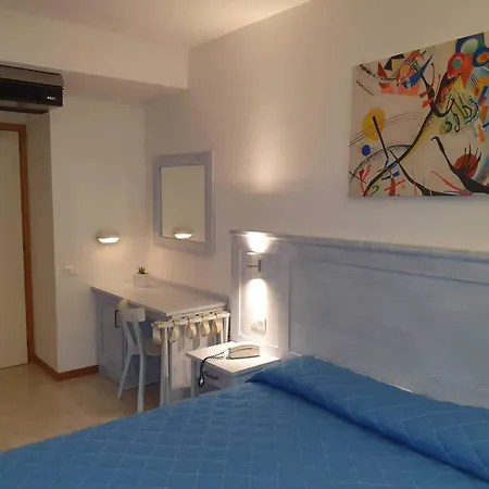 Le Tre Isole Hotel 3*