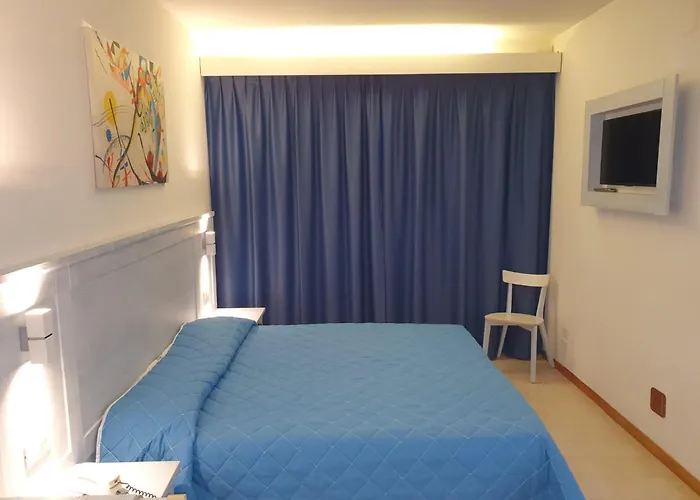 Le Tre Isole Hotel 3*